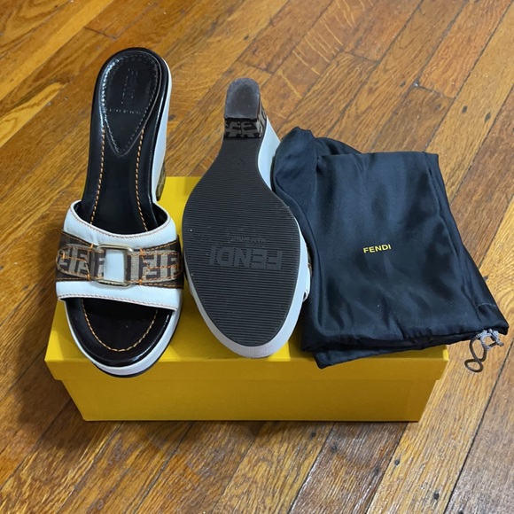FENDI discontinued style white wedges 7.5 - Picture 3 of 4